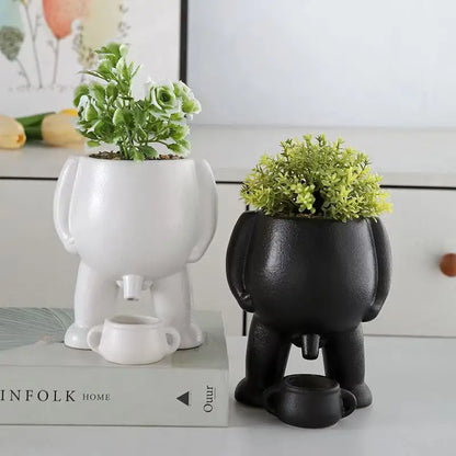 Ceramic Peeing Planter Pot