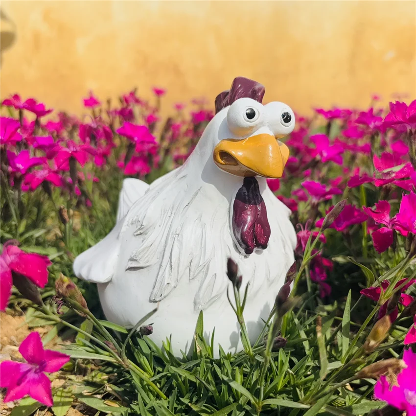 Funny Chicken Fence Décor