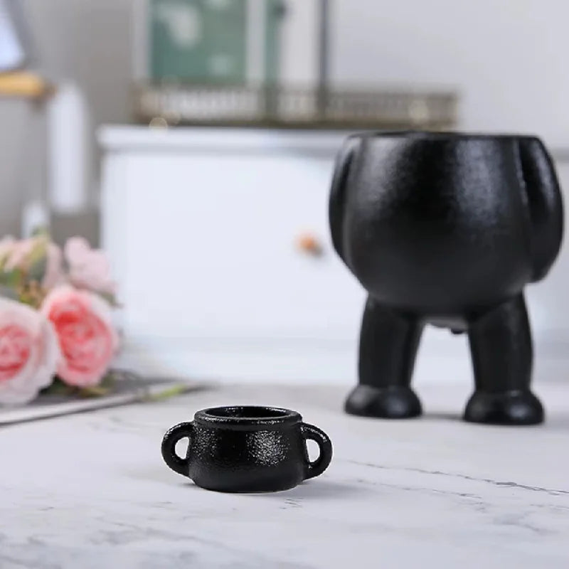 Ceramic Peeing Planter Pot