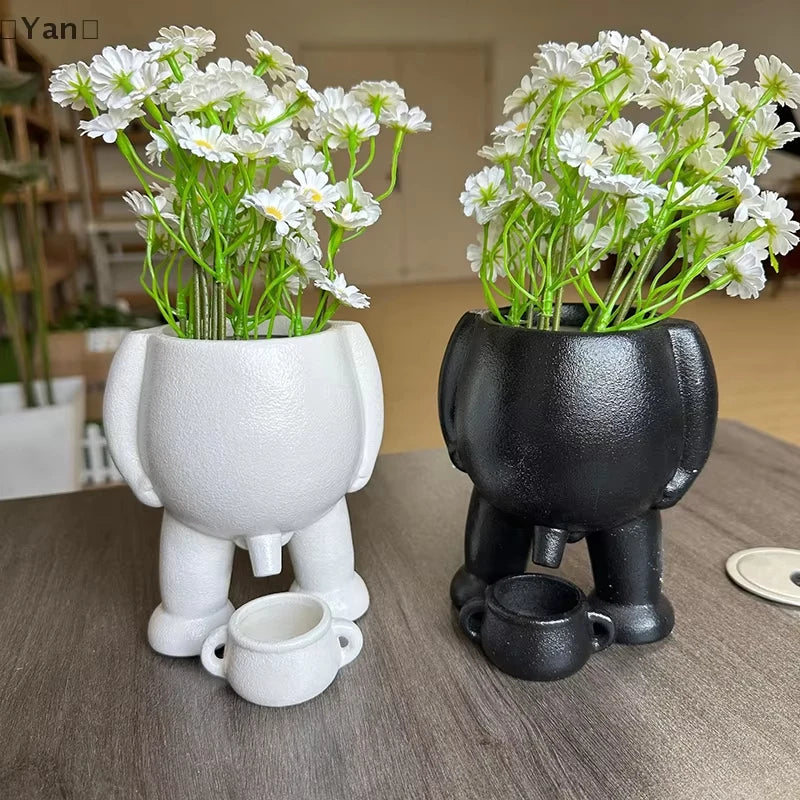 Ceramic Peeing Planter Pot